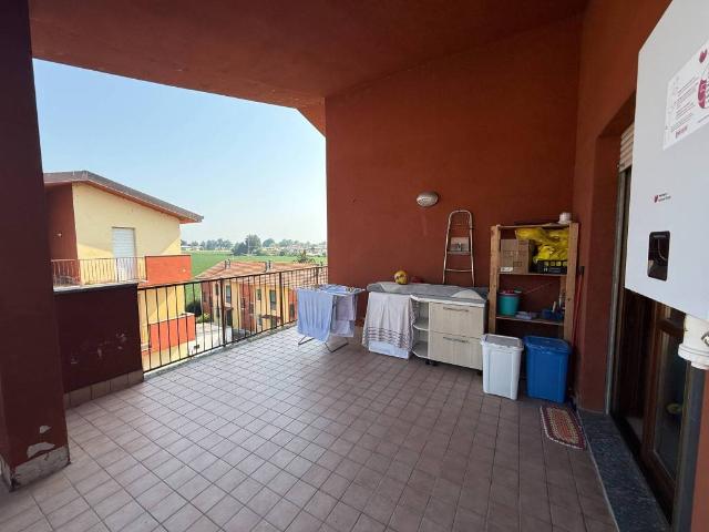 Appartamento in vendita a Zinasco, Lombardia