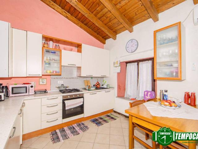 Appartamento in vendita a Zinasco, Lombardia