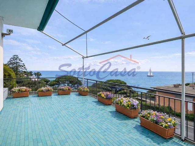 Appartamento in vendita a Zoagli, Liguria