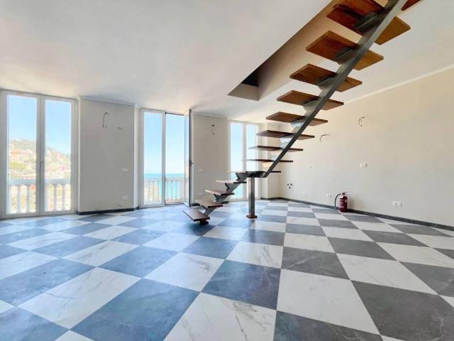 Appartamento in vendita a Zoagli, Liguria