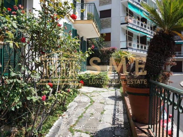 Appartamento in vendita a Zoagli, Liguria