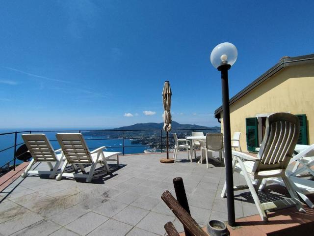 Appartamento in vendita a Sant'Ambrogio, Zoagli