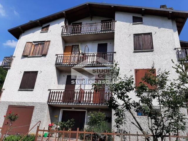 Appartamento in vendita a Comunità Montana della Valle Brembana, Zogno