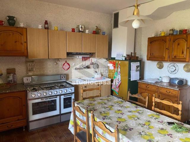 Appartamento in vendita a Comunità Montana della Valle Brembana, Zogno