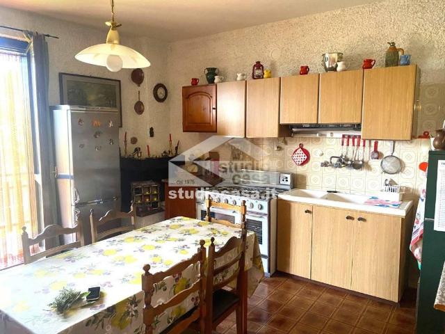 Appartamento in vendita a Comunità Montana della Valle Brembana, Zogno