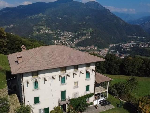 Appartamento in vendita a Comunità Montana della Valle Brembana, Zogno