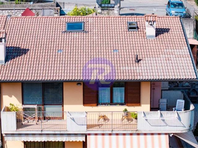 Appartamento in vendita a Endenna, Zogno