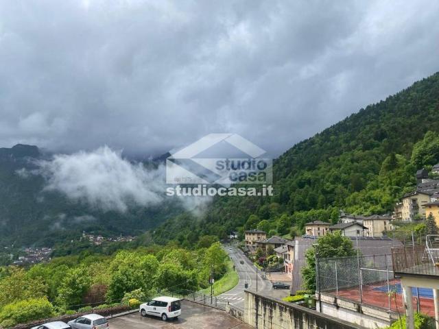 Appartamento in vendita a Comunità Montana della Valle Brembana, Zogno