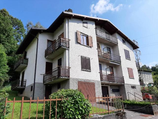 Appartamento in vendita a Comunità Montana della Valle Brembana, Zogno