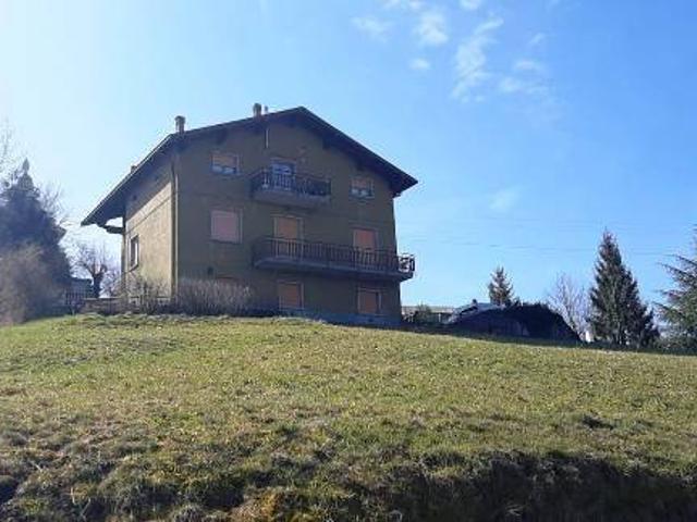 Appartamento in vendita a Comunità Montana della Valle Brembana, Zogno