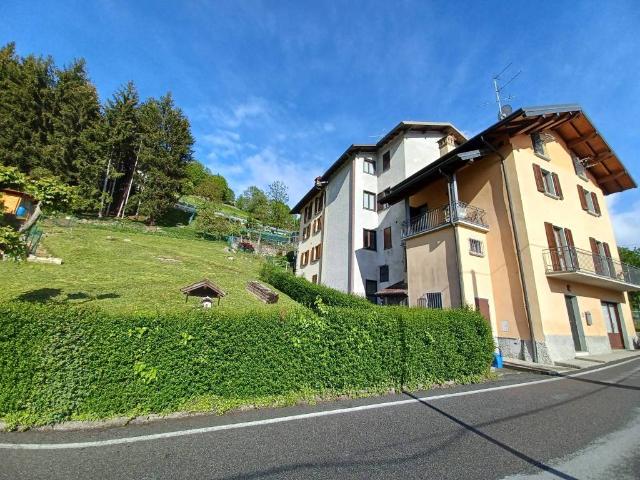Appartamento in vendita a Comunità Montana della Valle Brembana, Zogno