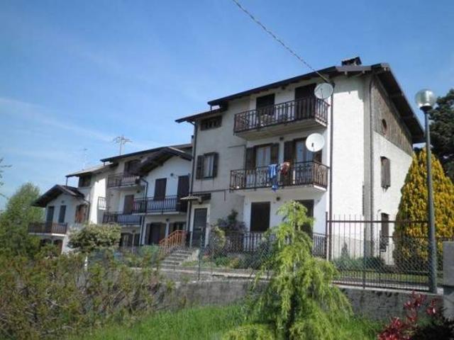 Appartamento in vendita a Comunità Montana della Valle Brembana, Zogno