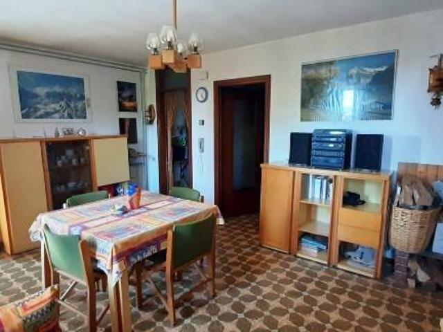 Appartamento in vendita a Comunità Montana della Valle Brembana, Zogno