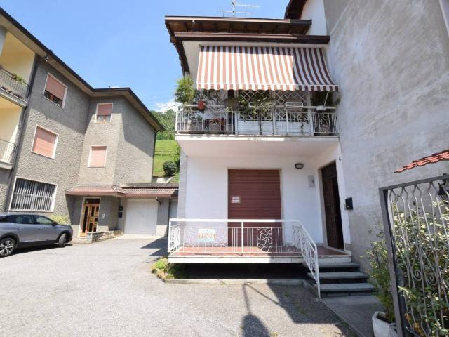 Appartamento in vendita a Comunità Montana della Valle Brembana, Zogno