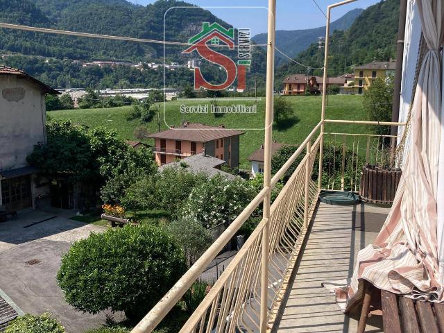 Appartamento in vendita a Comunità Montana della Valle Brembana, Zogno