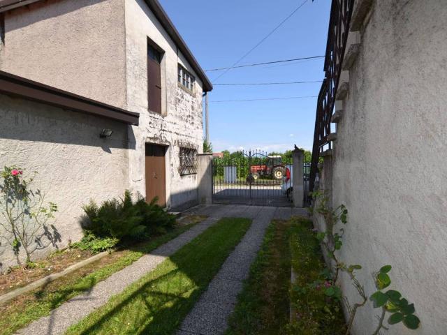 Appartamento in vendita a Zoppola, Friuli-Venezia Giulia