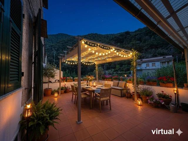 Rustico in vendita a Zuccarello, Liguria