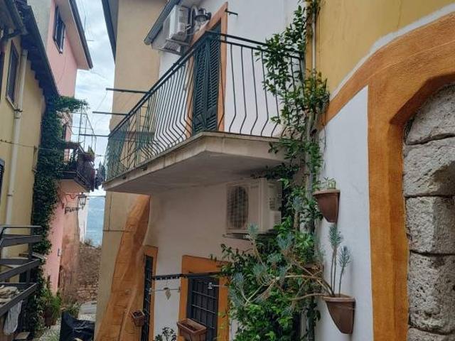 Appartamento in vendita a Centro storico, Alatri