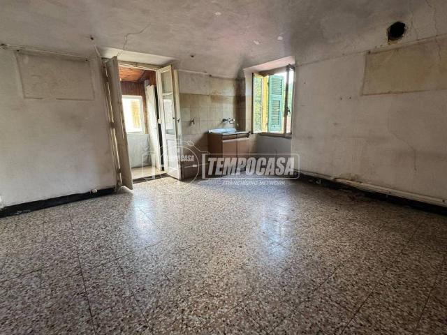 Appartamento in vendita a Altare, Liguria