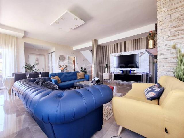 Villa Indipendente in vendita a Marche, Ancona