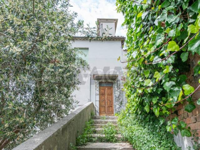 Appartamento in vendita a Arcevia, Ancona