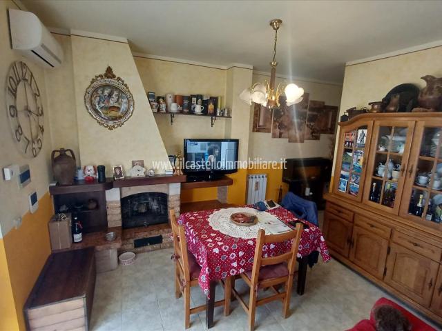 Appartamento in vendita a Cetona, Toscana