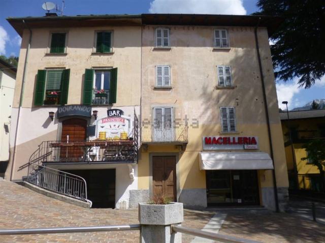 Appartamento in vendita a Comunità Montana della Valle Brembana, Branzi