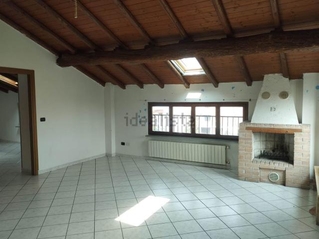 Appartamento in vendita a Brignano Gera D'adda, Lombardia