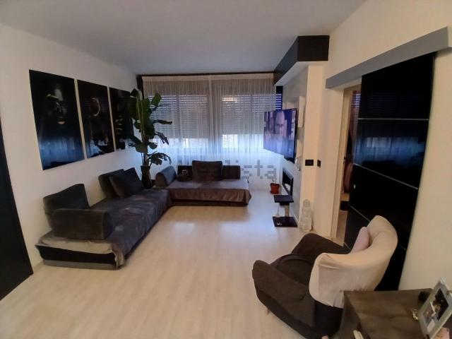 Appartamento in vendita a Canali, Re