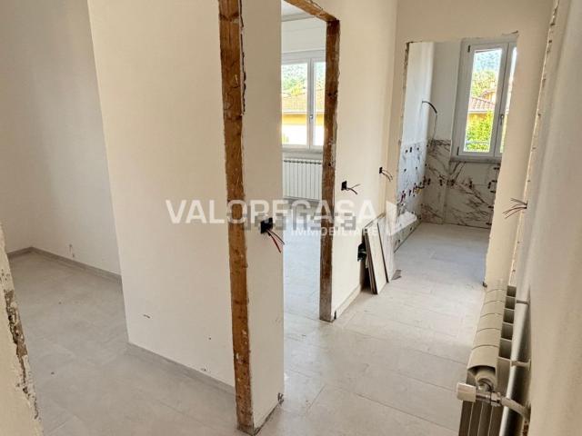Appartamento in vendita a Bonascola, Carrara