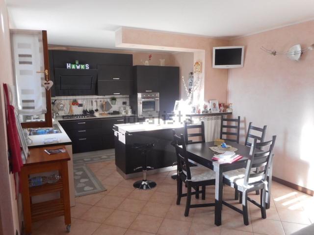 Appartamento in vendita a Borgo Val Di Taro, Reggio Emilia