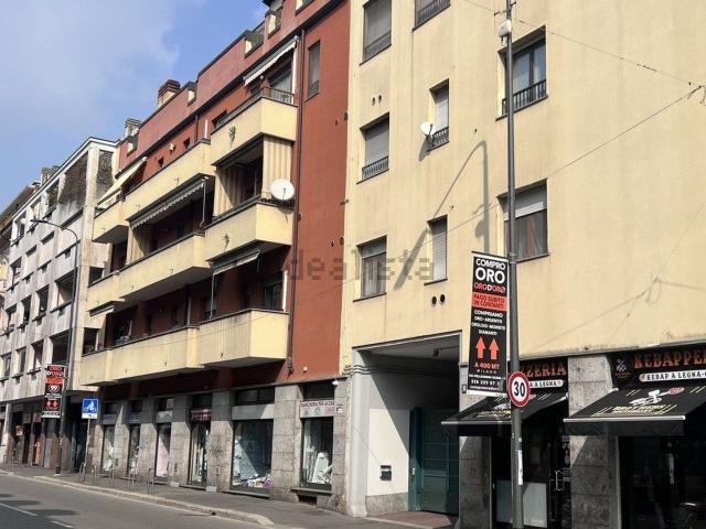 Appartamento in vendita a Municipio 9, Milano