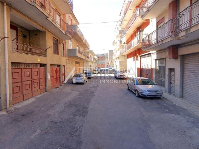 Appartamento in vendita a Adrano, Sicilia