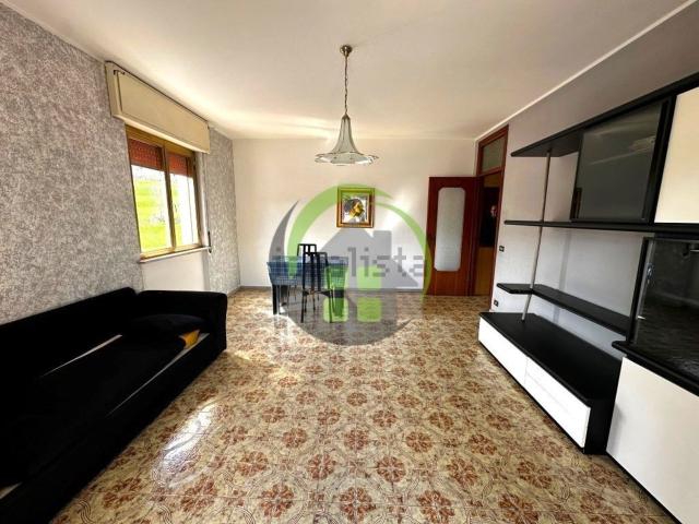 Appartamento in vendita a Colzate, Lombardia