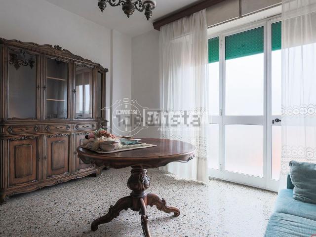Appartamento in vendita a Livorno, Toscana