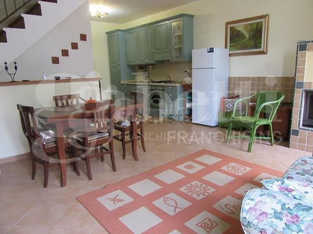 Appartamento in vendita a Bivio Di Ravi, Toscana
