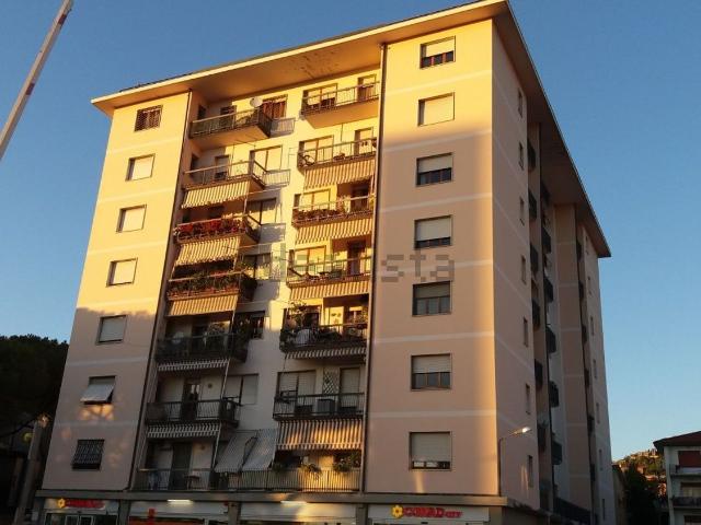 Attico in vendita a Montecatini Terme, Gallo