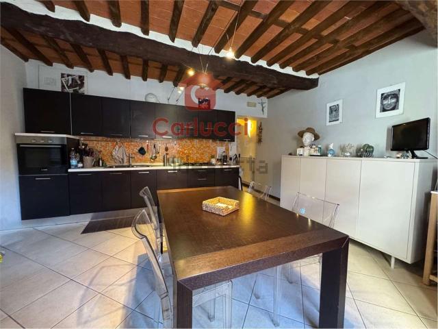 Appartamento in vendita a Colle del Lupo, Uzzano E Castello