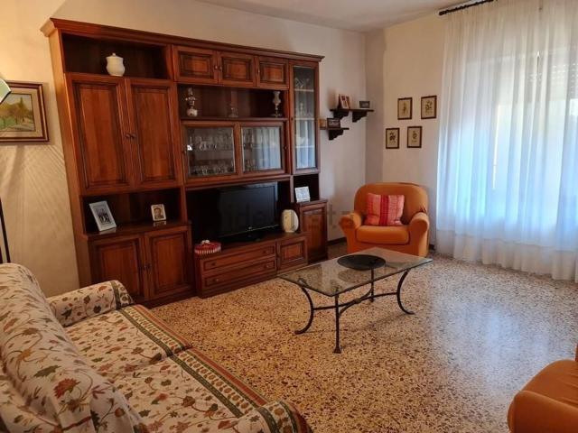 Appartamento in vendita a Colle Di Val D'elsa, Toscana