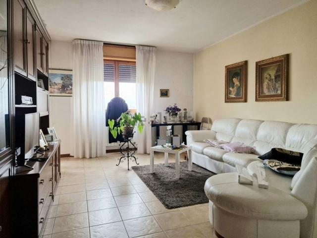 Appartamento in vendita a Marina di Massa, Marina Di Massa