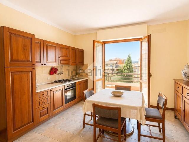Appartamento in vendita a Rivoltella del Garda, Desenzano Del Garda