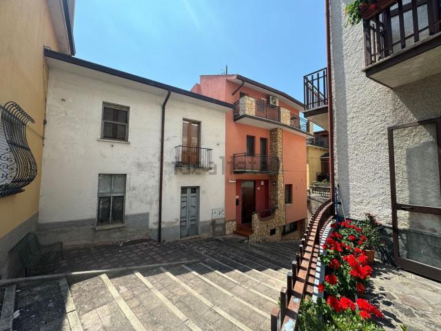 Appartamento in vendita a Lama Dei Peligni, Abruzzo
