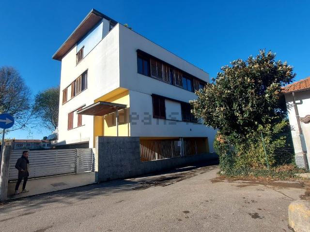 Appartamento in vendita a Busto Garolfo, Milano