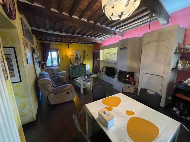 Appartamento in vendita a Vescovado, Murlo
