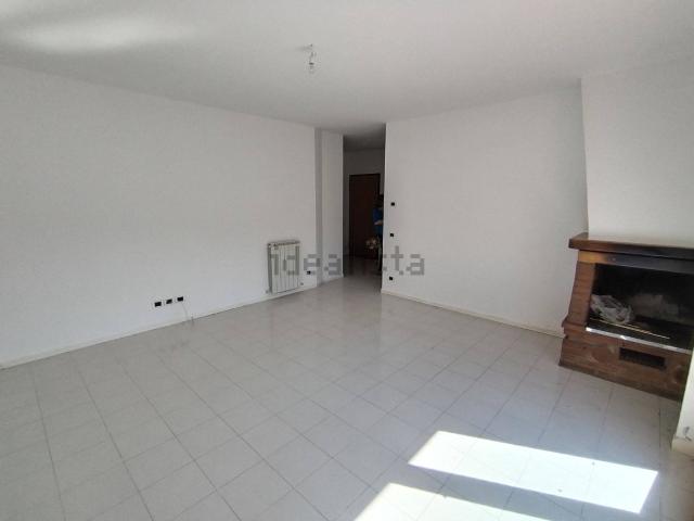 Appartamento in vendita a Monte Bagnolo I, Cenerente