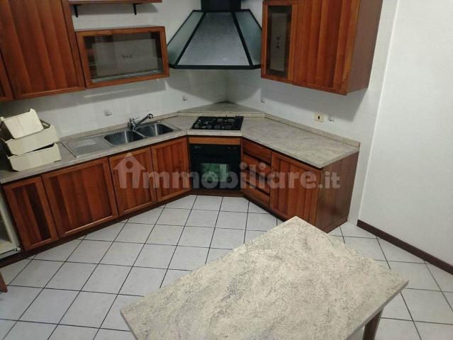 Appartamento in vendita a Parona, Lombardia