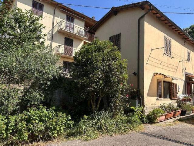 Appartamento in vendita a Castelfranco Piandiscò, Toscana