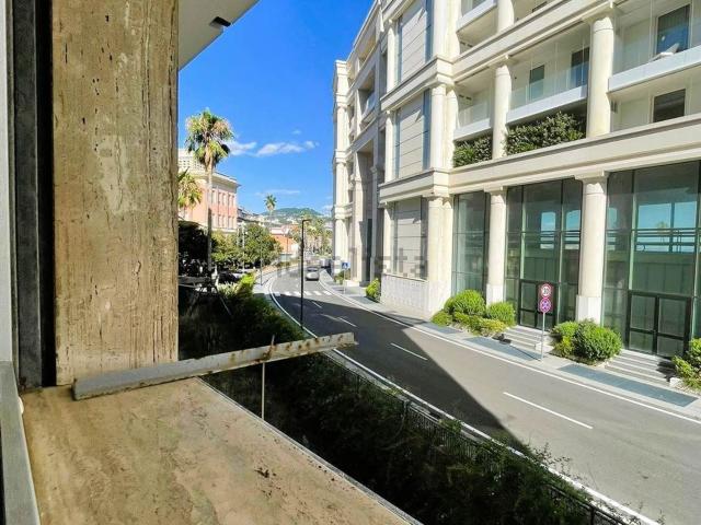 Appartamento in vendita a Salerno