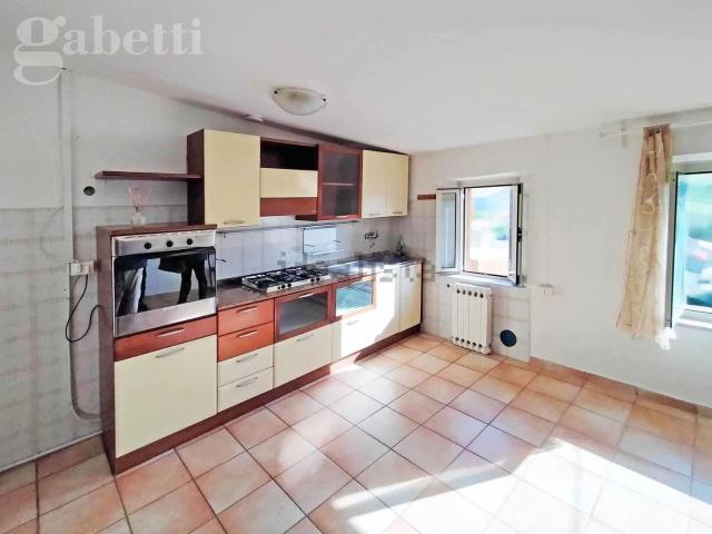 Appartamento in vendita a Vallone, Marche