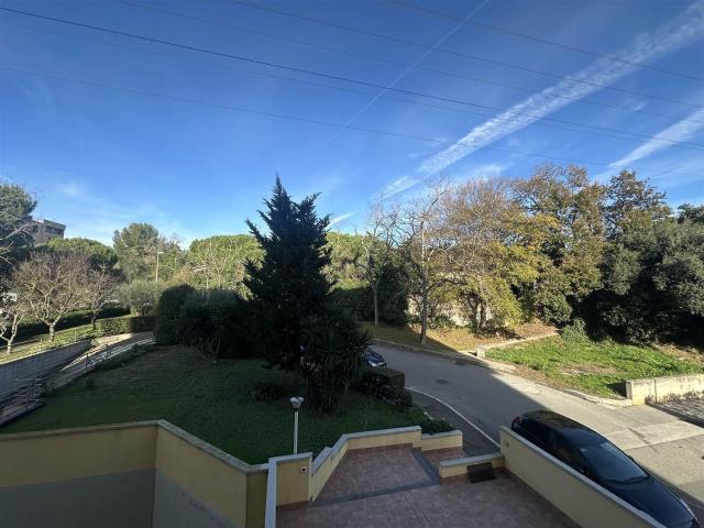 Appartamento in vendita a Montemazzano, Piombino